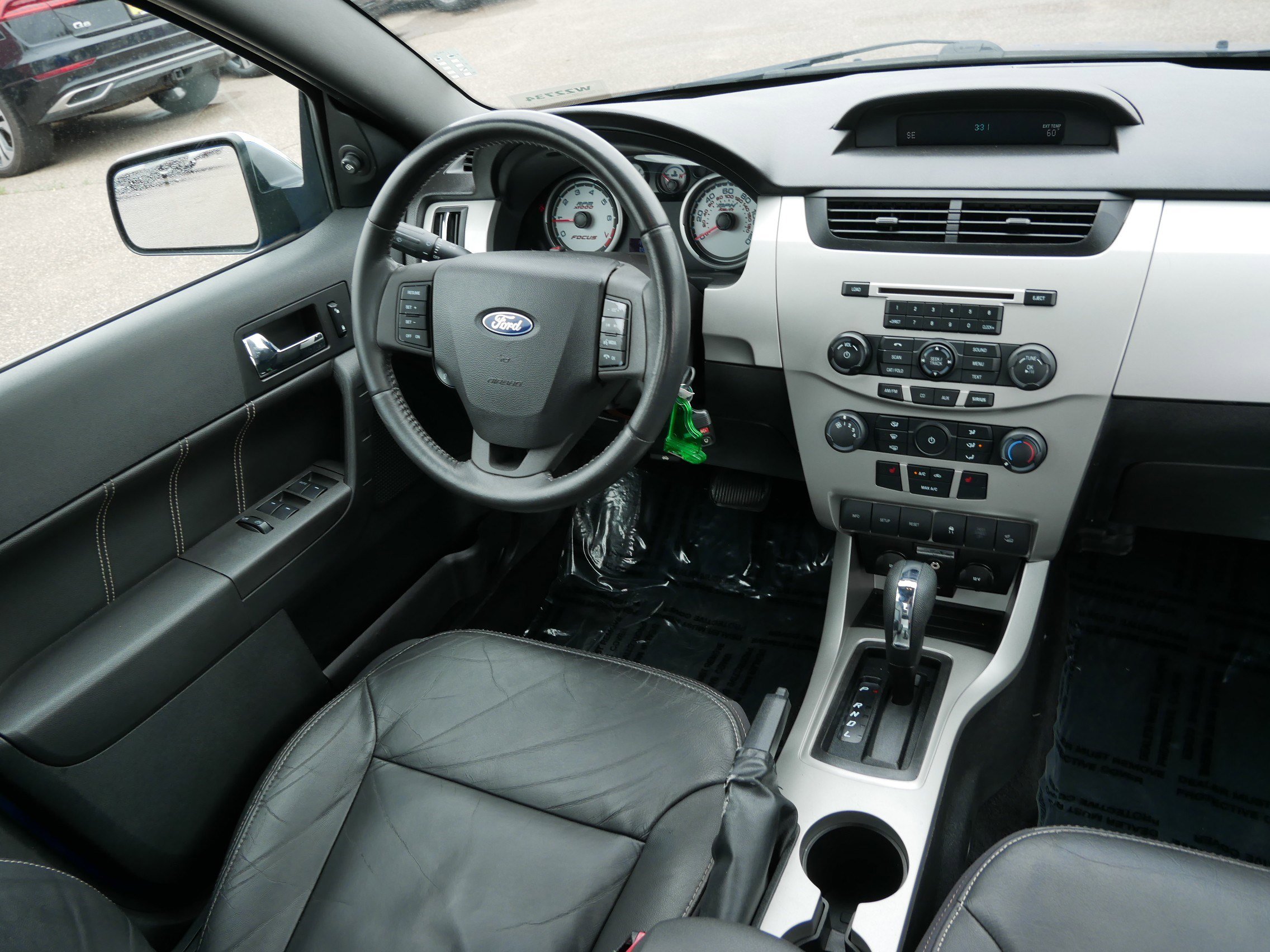 Used 2011 Ford Focus SEL FWD image 9