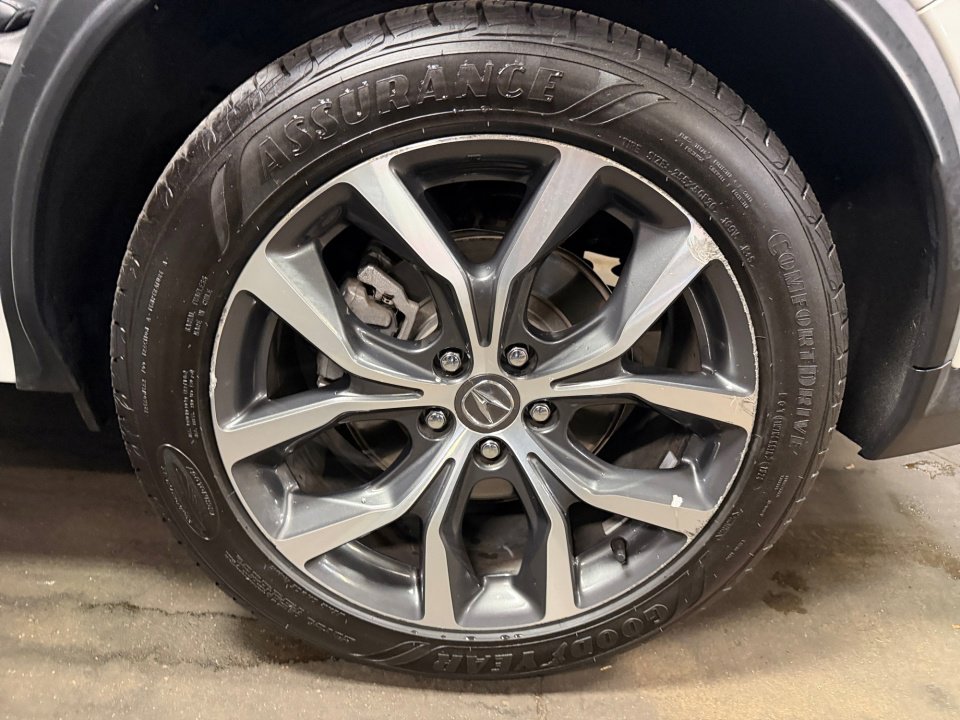 Used 2022 Acura MDX w/ Technology Package AWD/4WD image 26