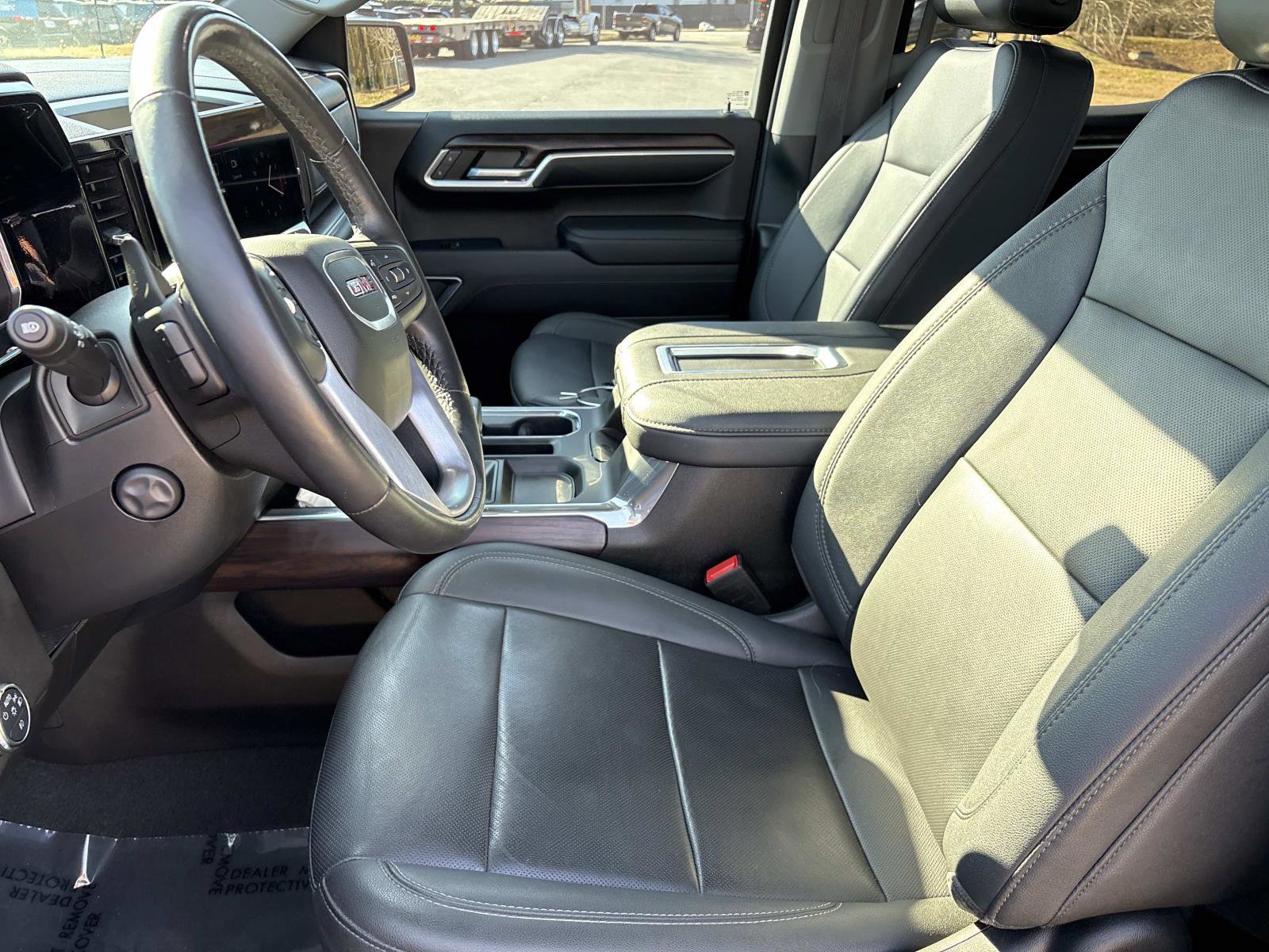 Certified 2022 GMC Sierra 1500 SLT w/ SLT Convenience Package image 15