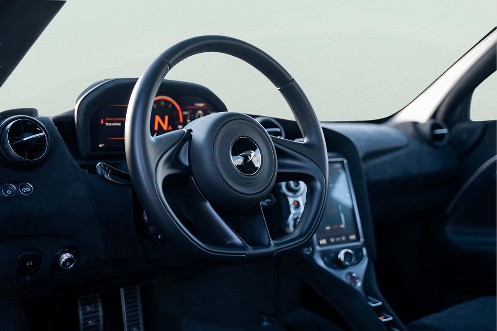Used 2020 McLaren 720S Spider RWD image 40