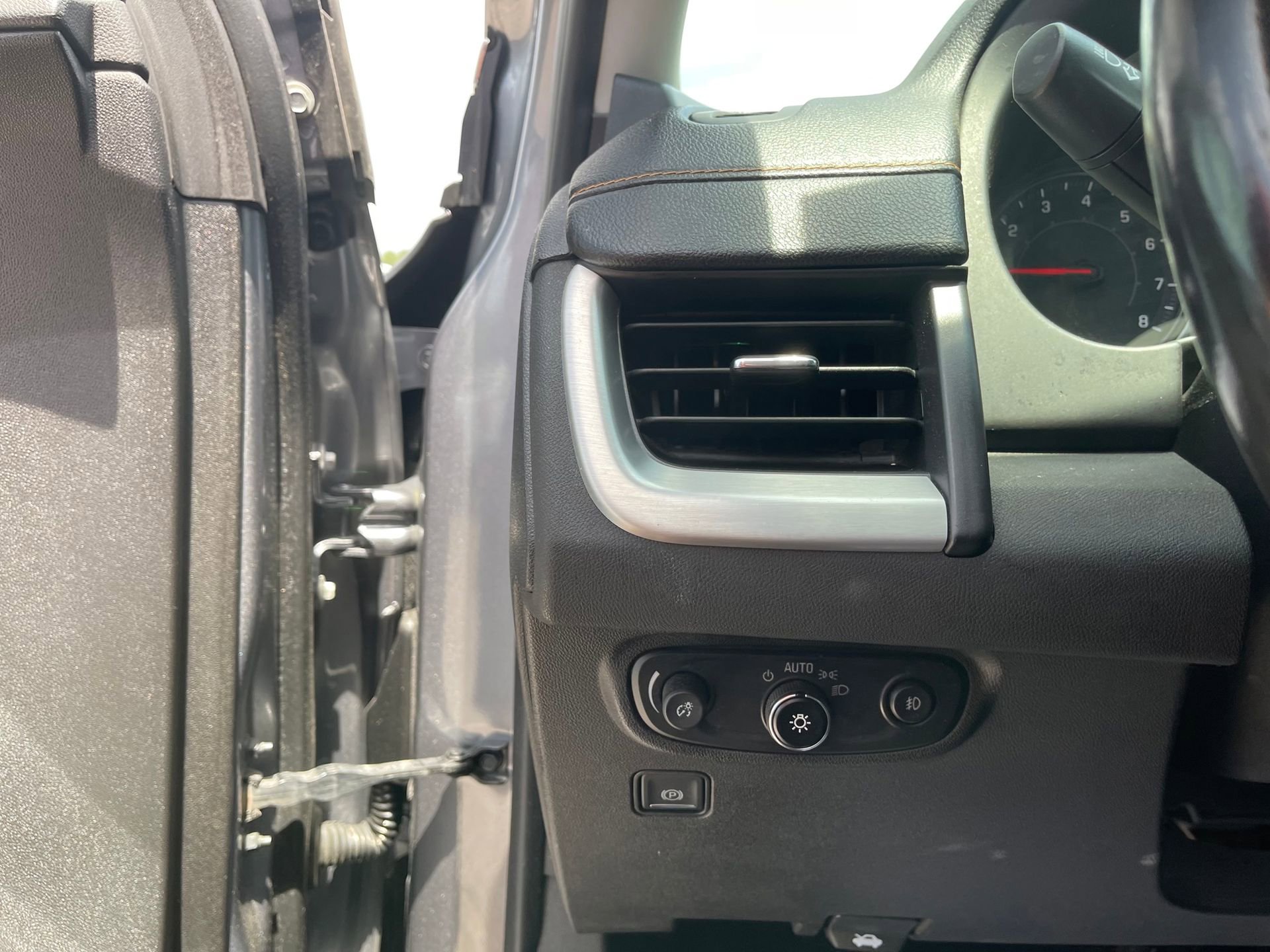 Used 2021 GMC Terrain SLT FWD image 14
