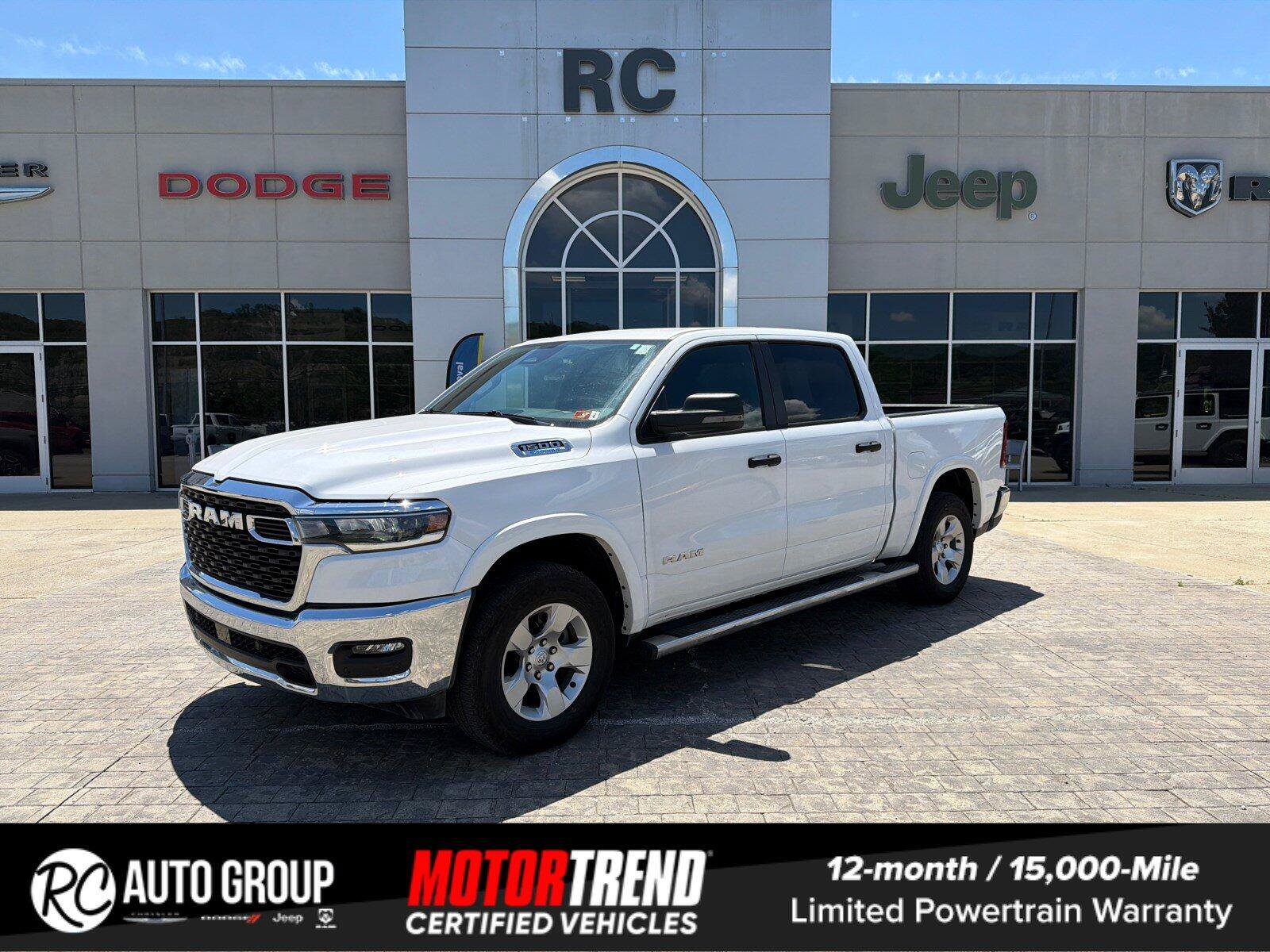 Used 2025 RAM 1500 Big Horn AWD/4WD image 1