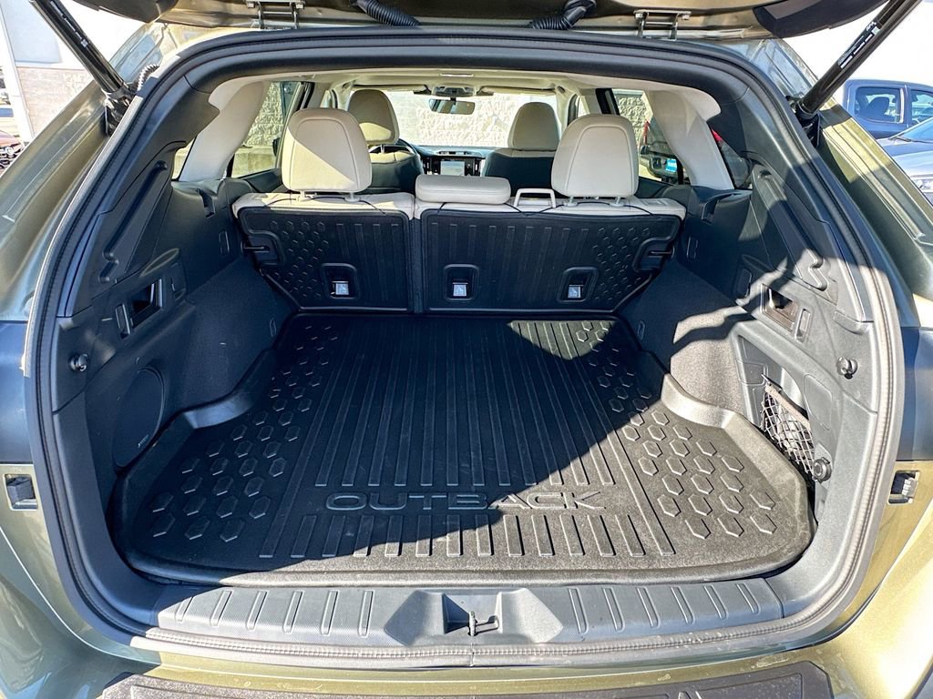 Certified 2025 Subaru Outback Limited image 36