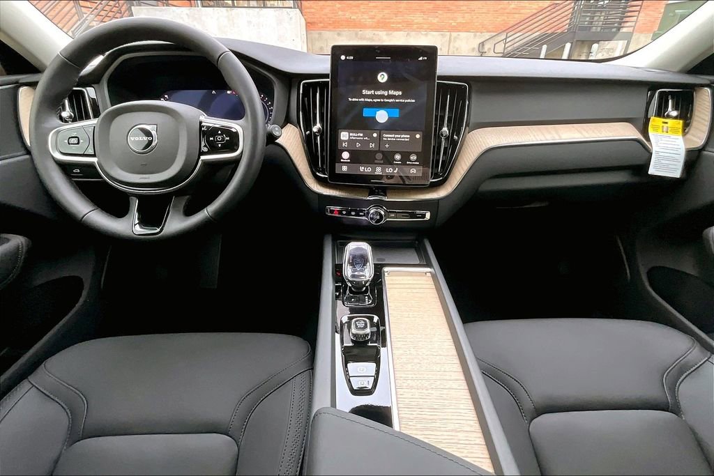 New 2026 Volvo XC60 B5 Plus w/ Protection Package Premier AWD/4WD image 9