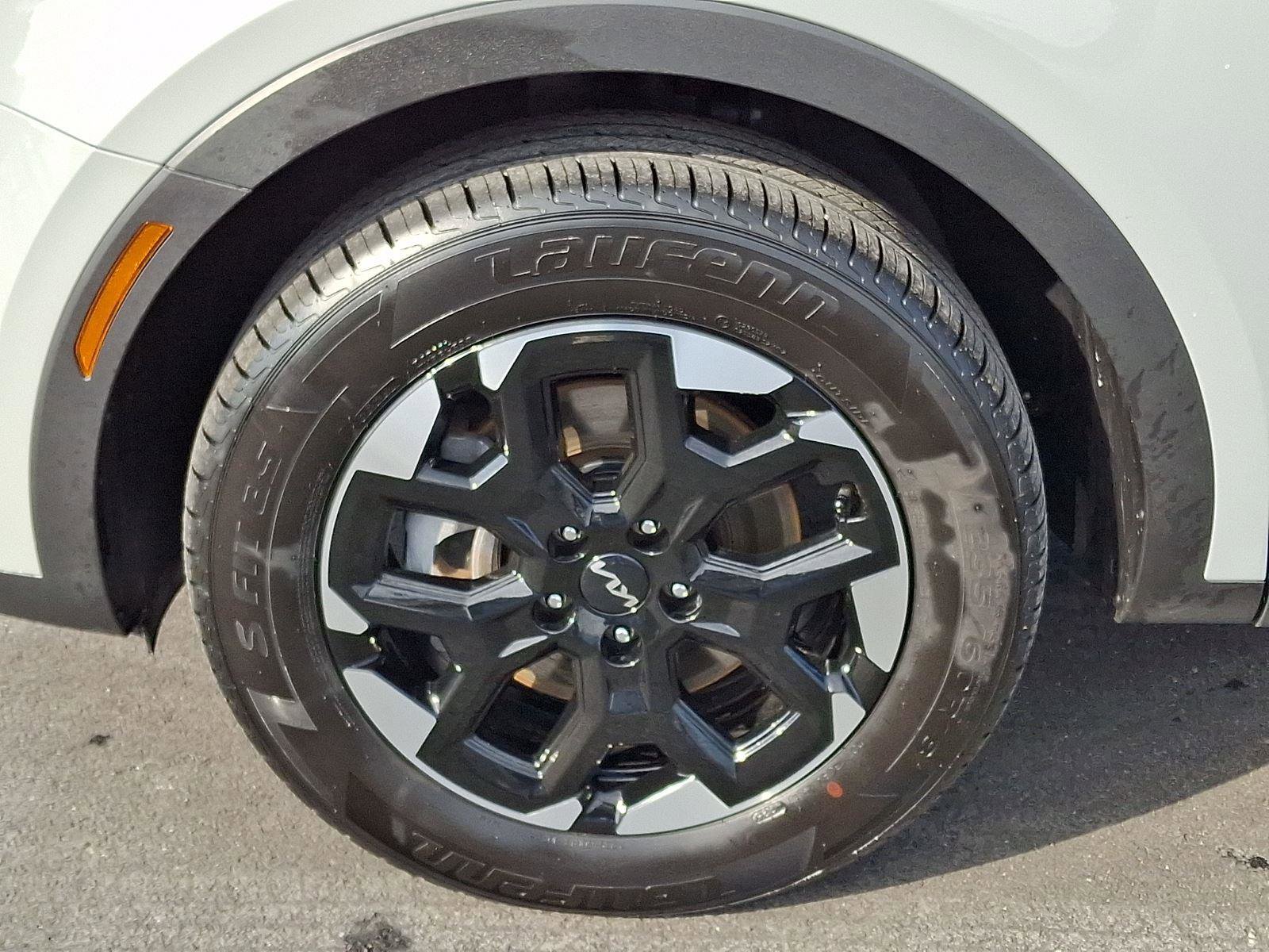 Used 2025 Kia Sorento S w/ Panoramic Sunroof Package image 19