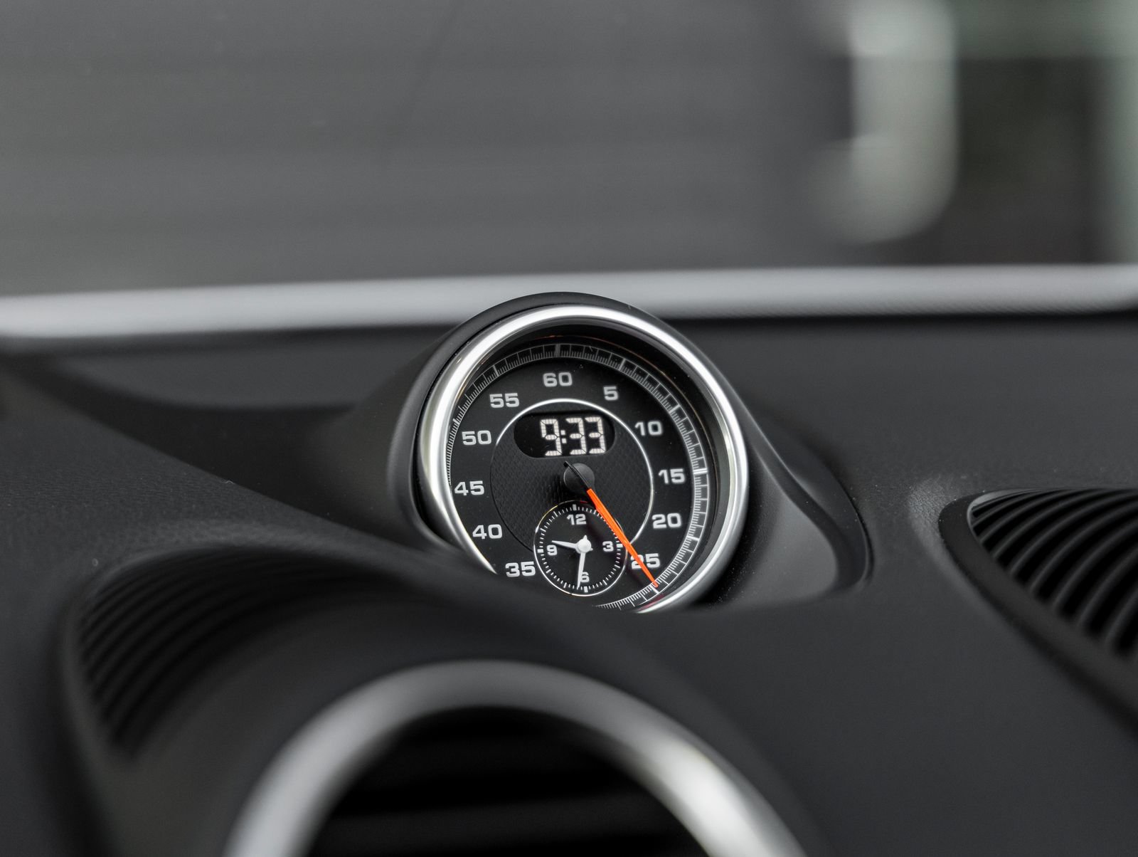 Certified 2024 Porsche 718 Boxster RWD image 29