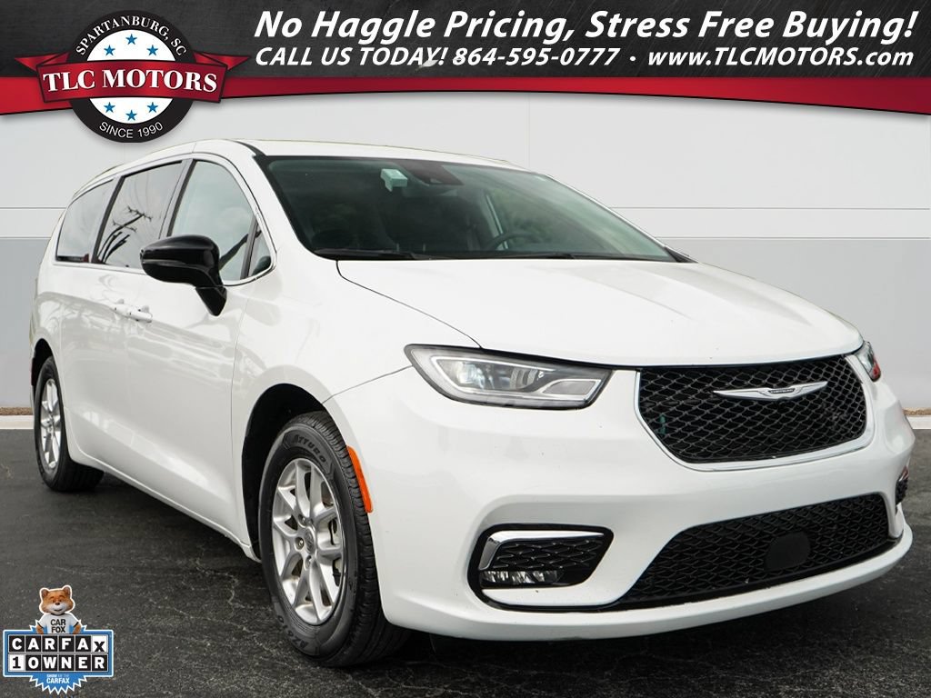 Used 2024 Chrysler Pacifica Touring-L FWD video 1