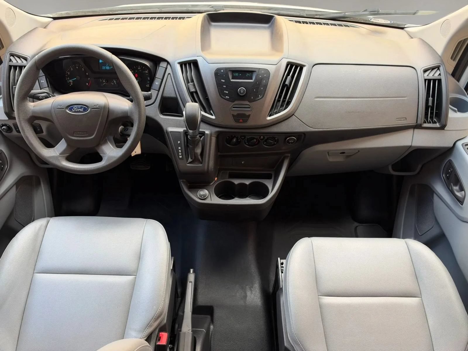 Used 2018 Ford Transit 350 XL RWD image 4