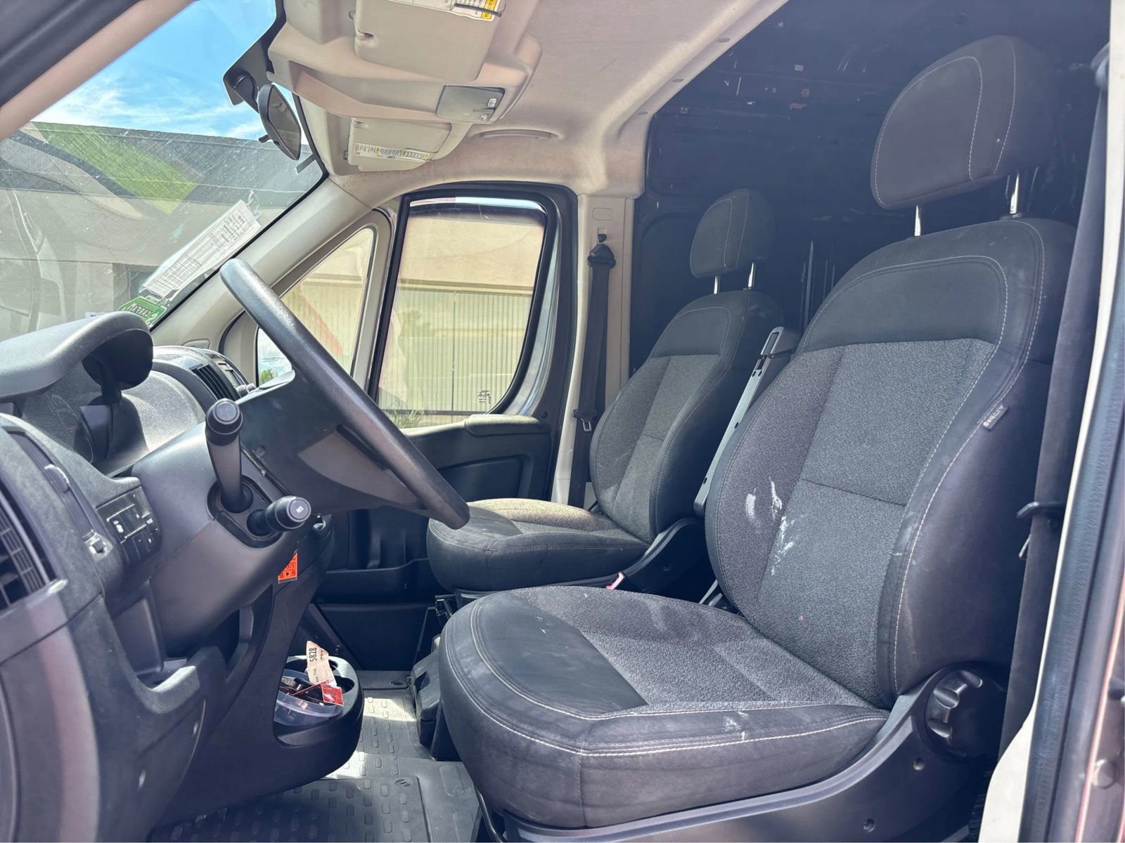 Used 2015 RAM ProMaster 2500 w/ Interior Convenience Group FWD image 9