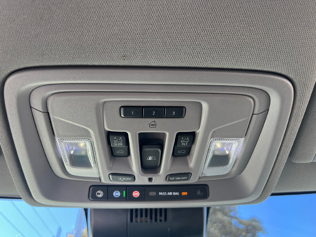 Used 2022 GMC Sierra 1500 Denali AWD/4WD image 32