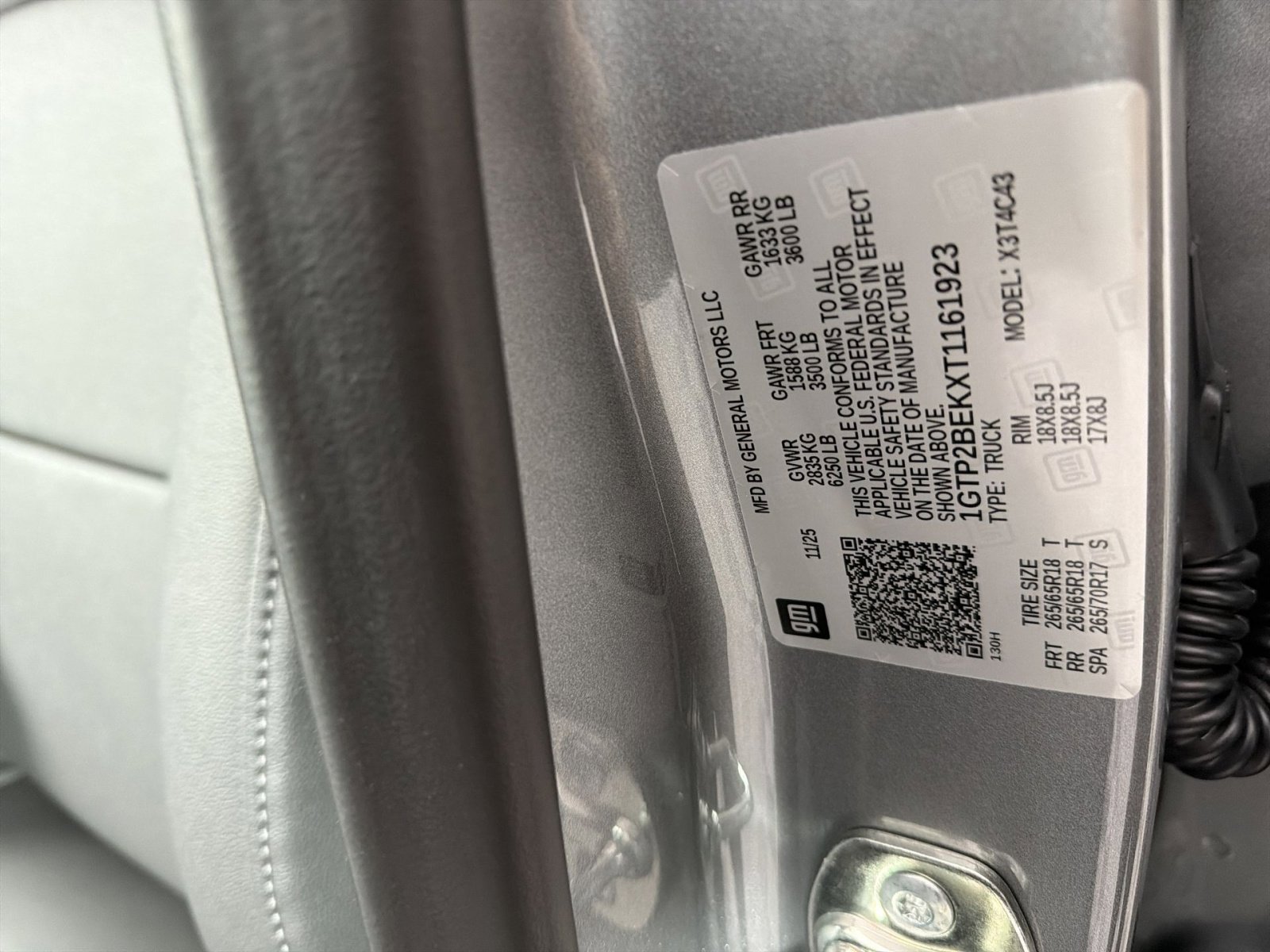 New 2026 GMC Canyon Elevation w/ Convenience Package image 30