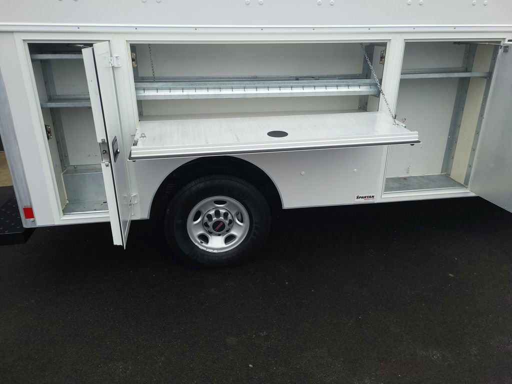 Used 2017 GMC Savana 3500 image 8