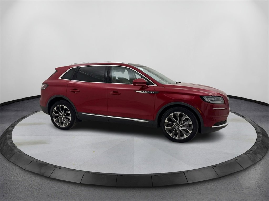 Used 2021 Lincoln Nautilus Reserve image 4