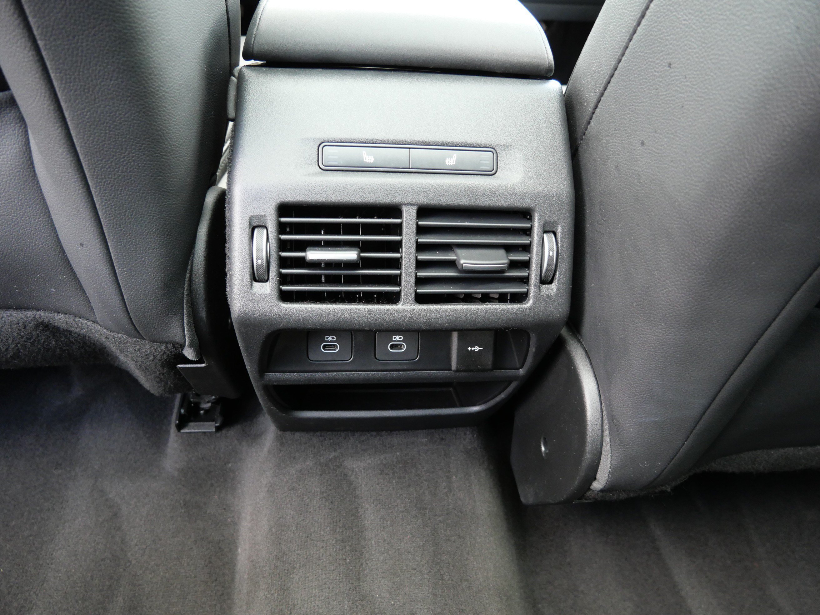 Used 2024 Land Rover Discovery Sport S AWD/4WD image 18