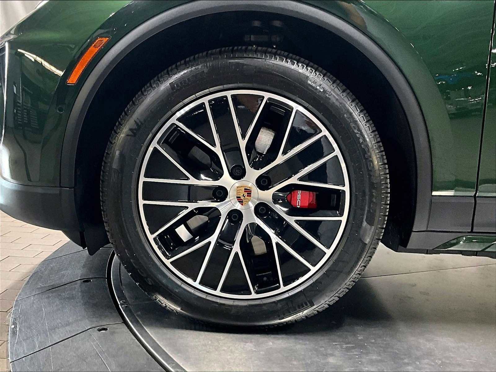 Used 2025 Porsche Macan 4S Electric image 14