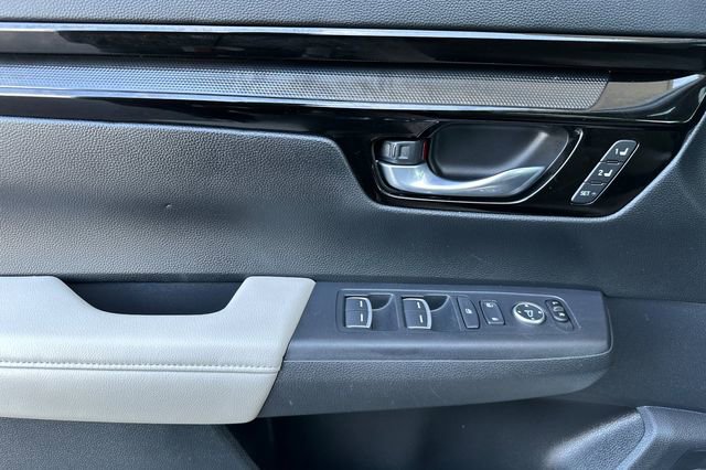 Used 2025 Honda CR-V EX-L image 8