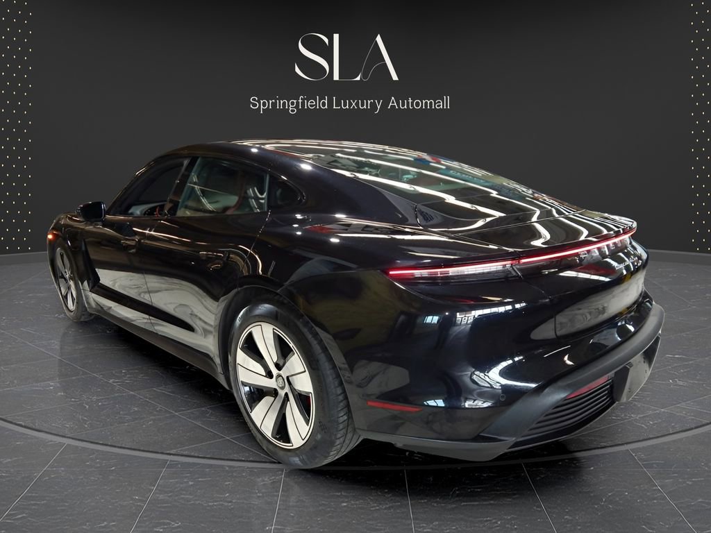 Used 2020 Porsche Taycan 4S image 9