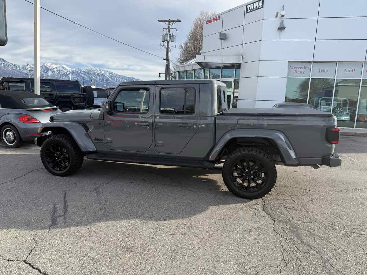 Used 2022 Jeep Gladiator Overland image 9