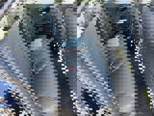 Used 2025 Mercedes-Benz C 300 Sedan image 8