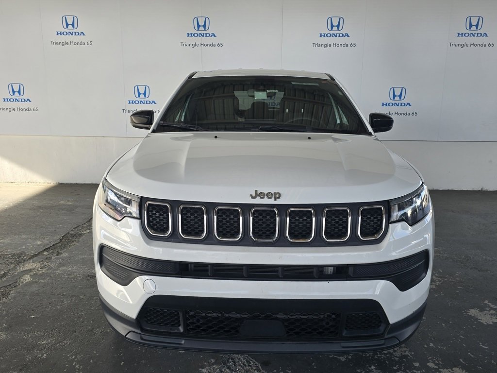 Used 2024 Jeep Compass Sport image 13