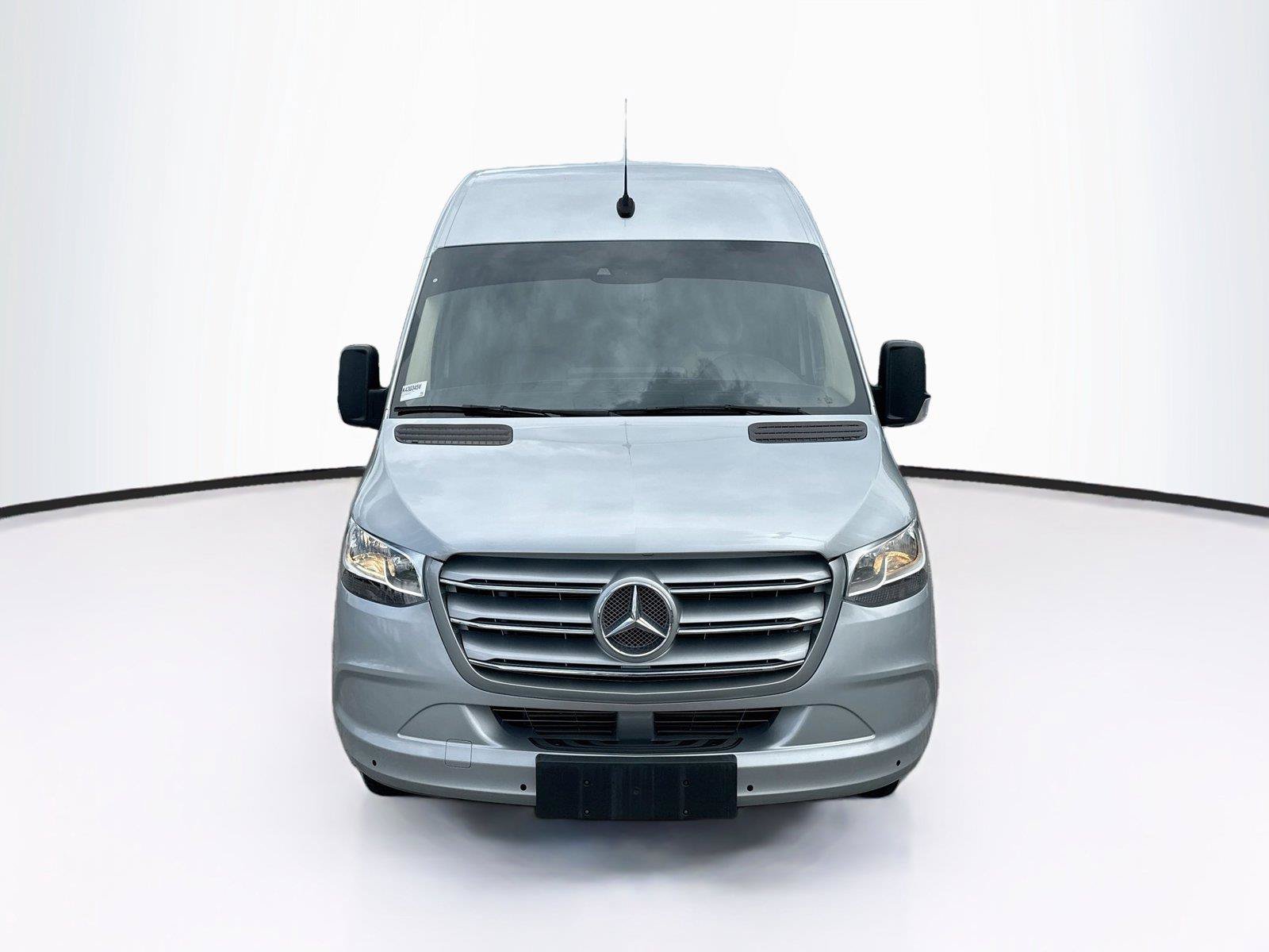 Used 2021 Mercedes-Benz Sprinter 3500 w/ Parking Package image 8