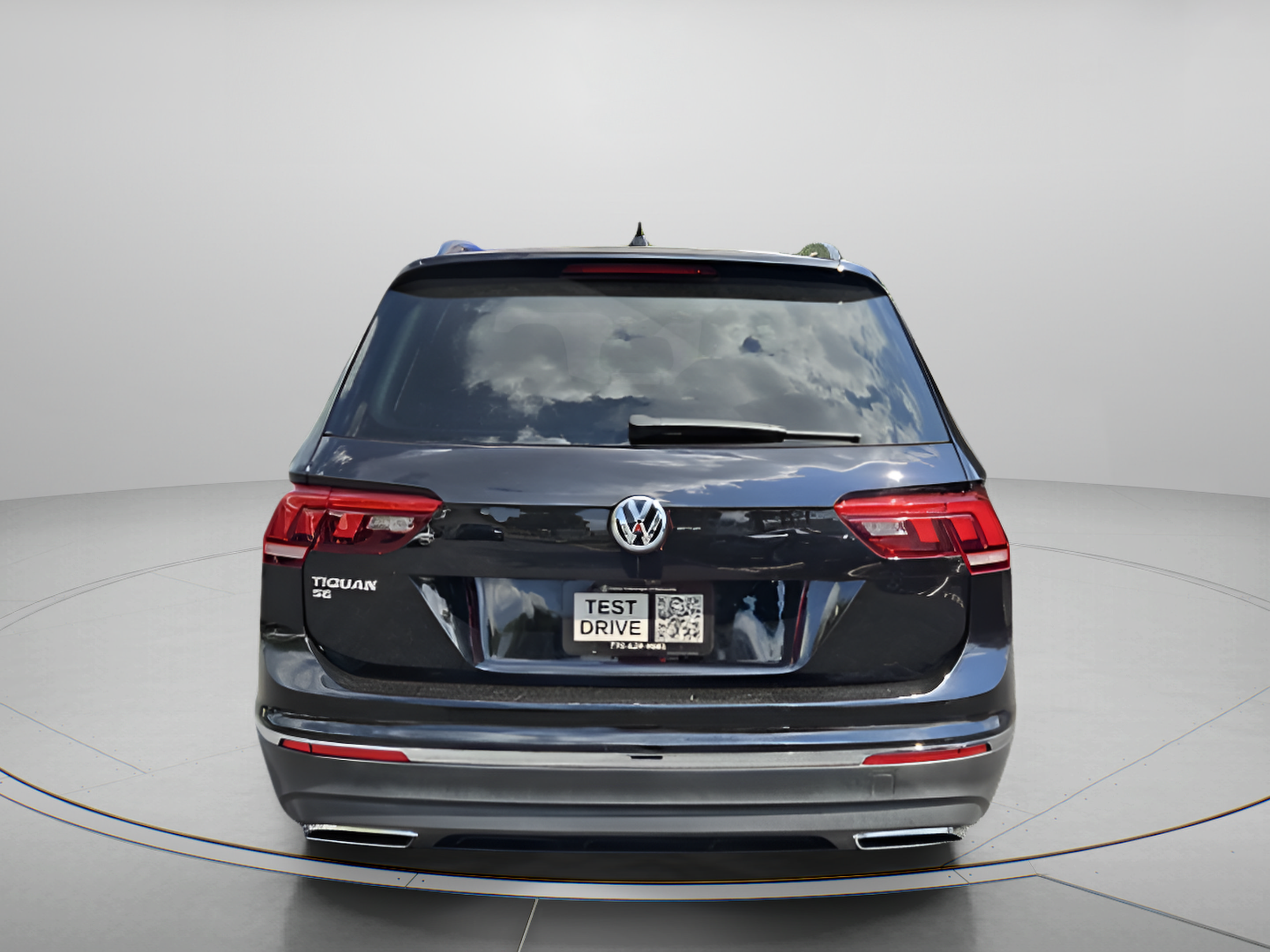 Certified 2021 Volkswagen Tiguan SE FWD image 4