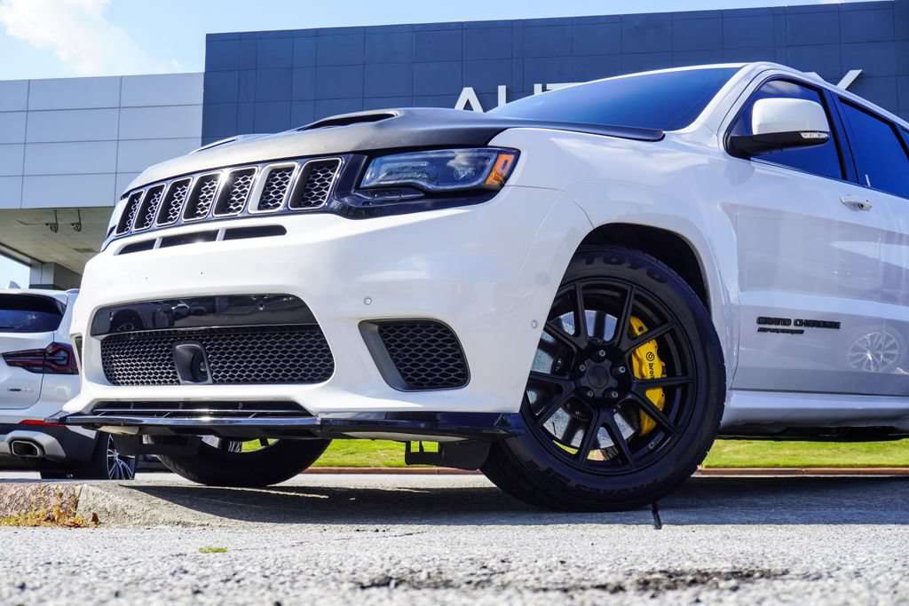 Used 2018 Jeep Grand Cherokee Trackhawk AWD/4WD image 2