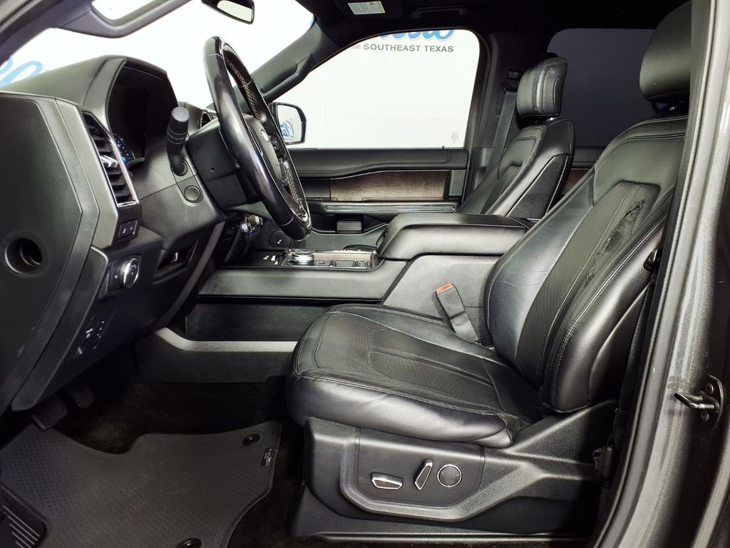 Used 2018 Ford Expedition Limited w/ Equipment Group 301A image 7