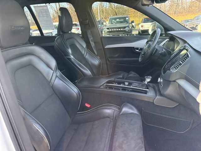 Used 2019 Volvo XC90 T5 R-Design image 10