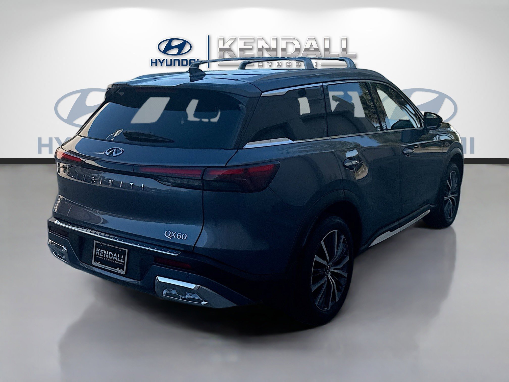 Used 2022 INFINITI QX60 Sensory w/ Cargo Package image 6