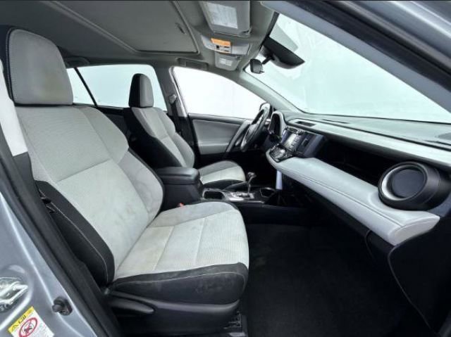 Used 2018 Toyota RAV4 Adventure image 8