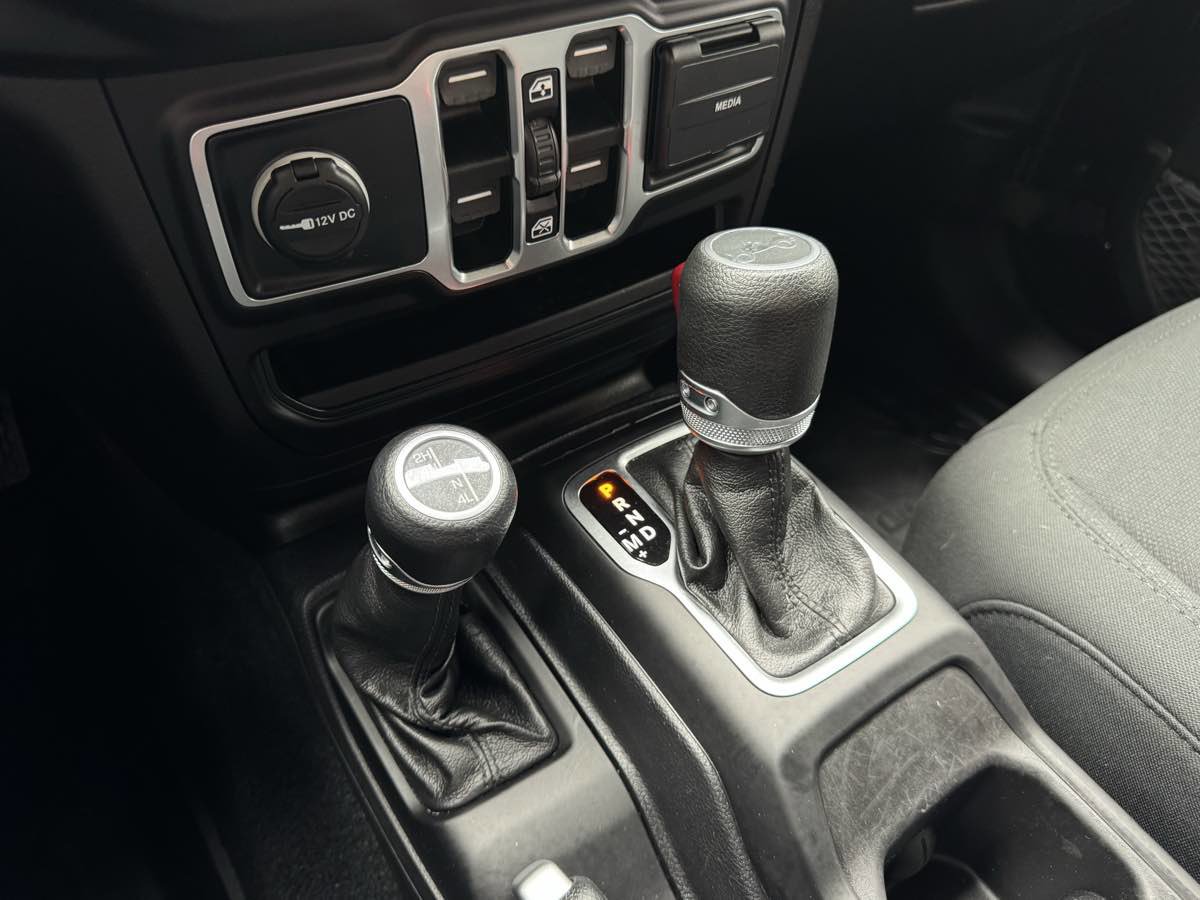 Used 2020 Jeep Wrangler Unlimited Sport S image 30