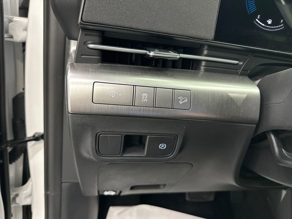 Used 2026 Hyundai Kona SEL Sport FWD image 30
