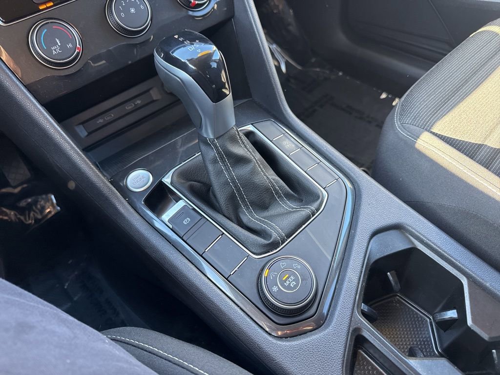 Used 2022 Volkswagen Tiguan S image 30