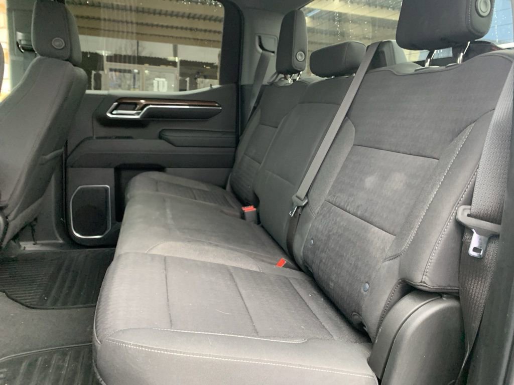 Used 2023 Chevrolet Silverado 1500 LT AWD/4WD image 15