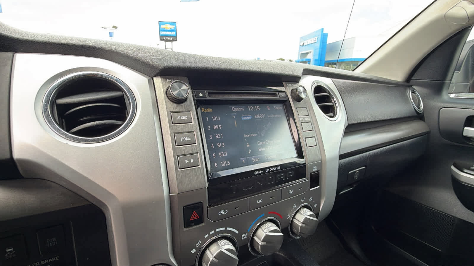 Used 2019 Toyota Tundra SR5 w/ TRD Off Road Package image 15