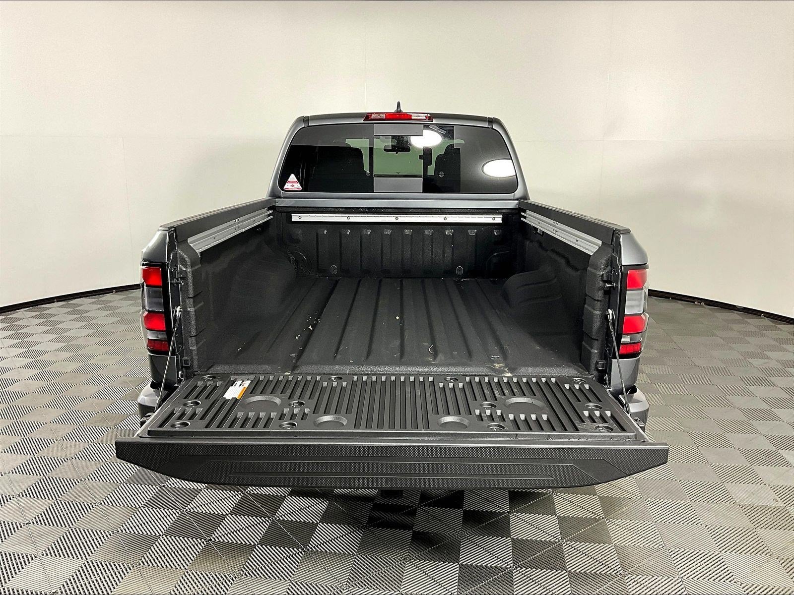 New 2027 Nissan Frontier SV w/ SV Convenience Package AWD/4WD image 20