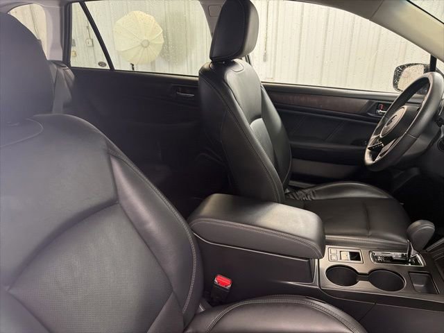 Used 2019 Subaru Outback 3.6R Limited AWD/4WD image 22