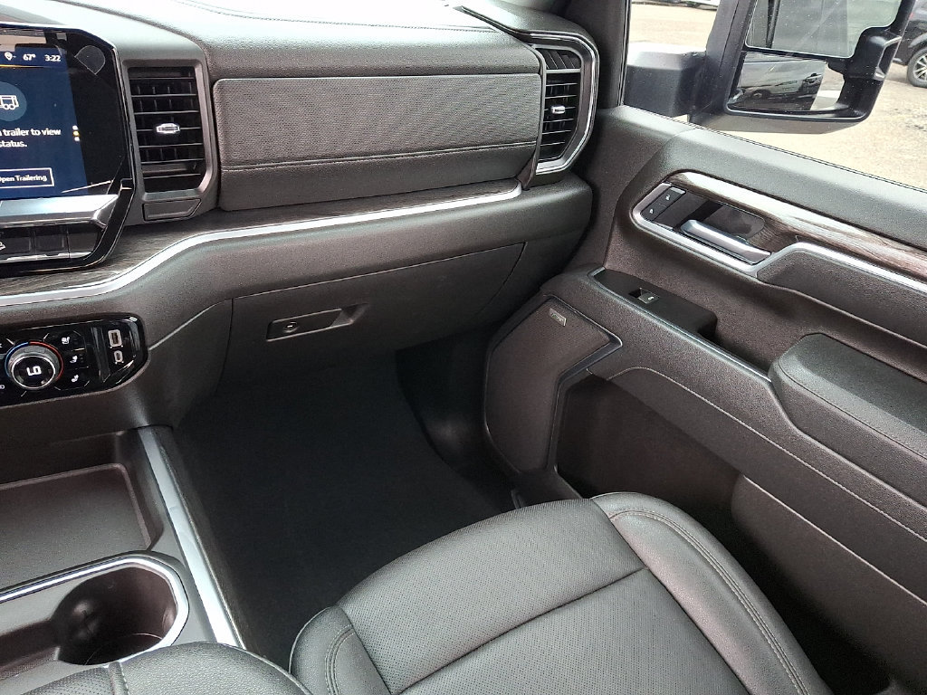 Used 2025 Chevrolet Silverado 2500 LTZ w/ Trail Boss Package AWD/4WD image 17