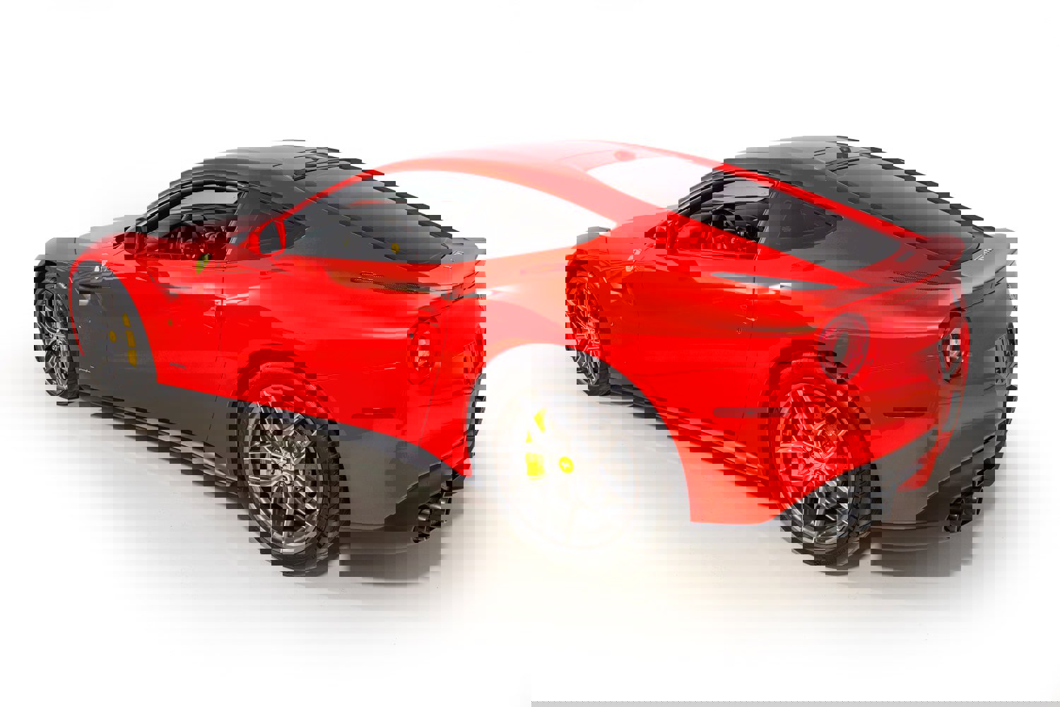 Used 2017 Ferrari F12 Berlinetta image 4