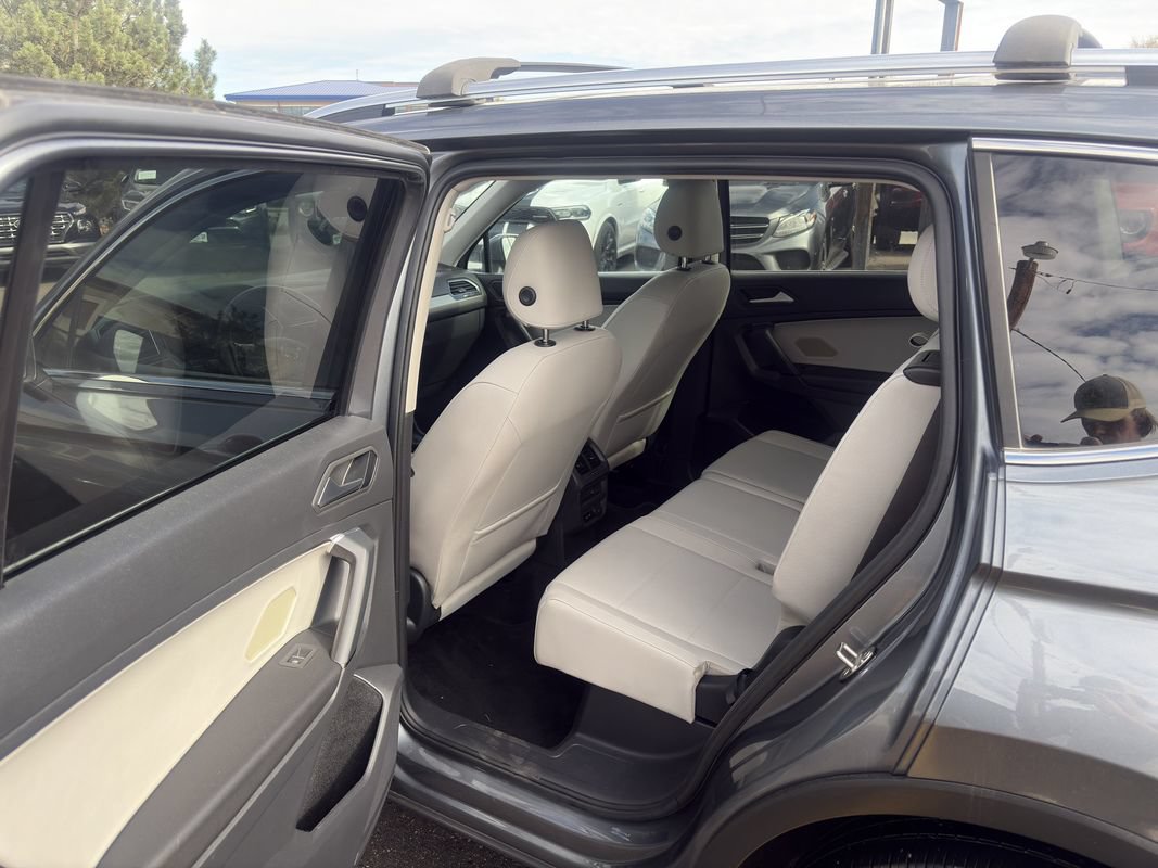 Used 2019 Volkswagen Tiguan SEL AWD/4WD image 16