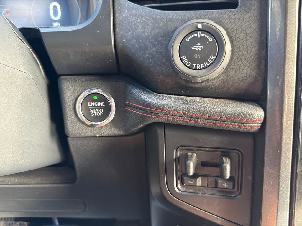 Used 2023 Ford Expedition Max Limited image 28