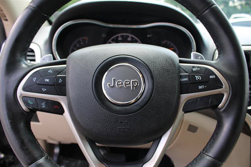 Used 2014 Jeep Grand Cherokee Laredo w/ Quick Order Package 23E AWD/4WD image 14