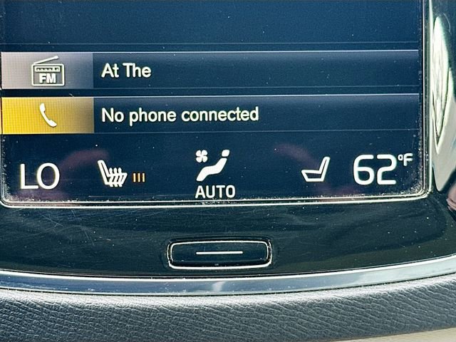 Used 2021 Volvo XC90 T5 Momentum image 22