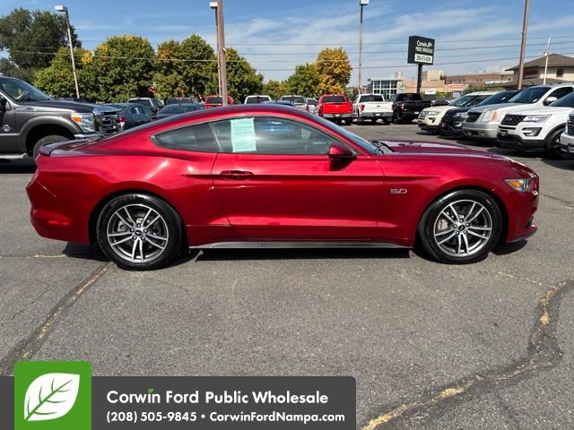 Used 2016 Ford Mustang GT RWD image 4