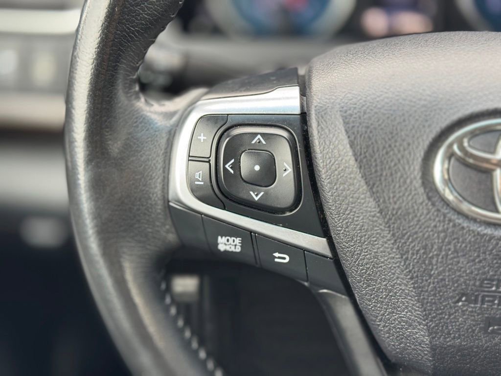Used 2015 Toyota Camry XLE w/ Advanced Technology Package image 31