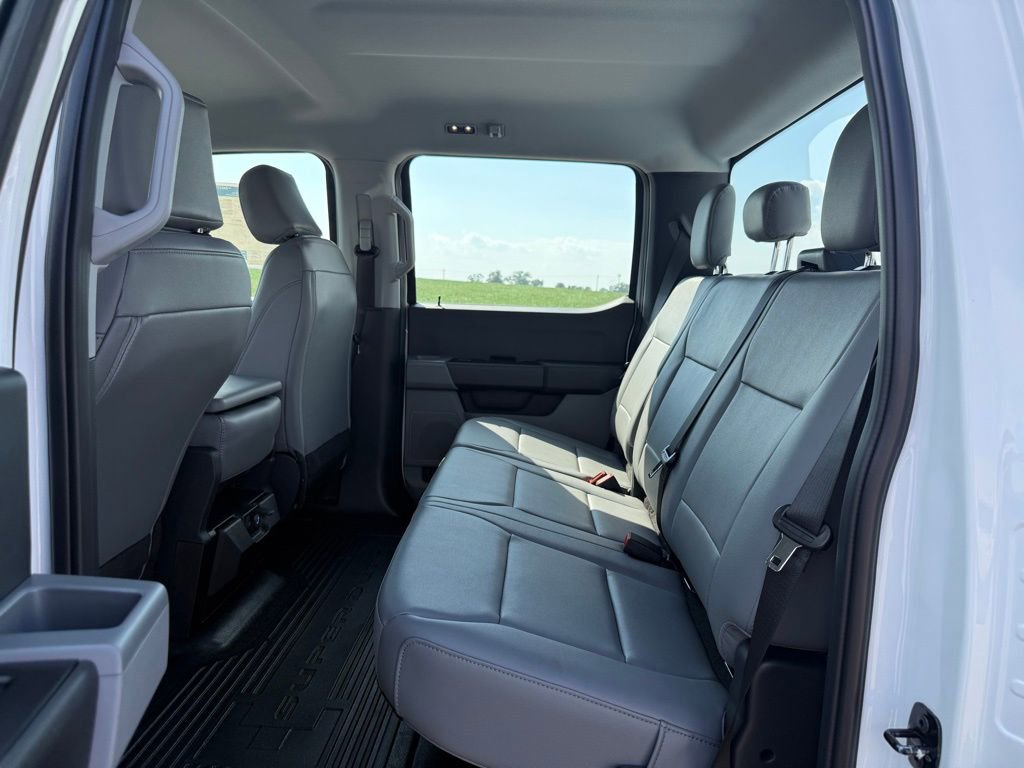 New 2026 Ford F350 XL w/ XL Chrome Package AWD/4WD image 9