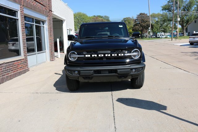 New 2025 Ford Bronco Outer Banks image 4