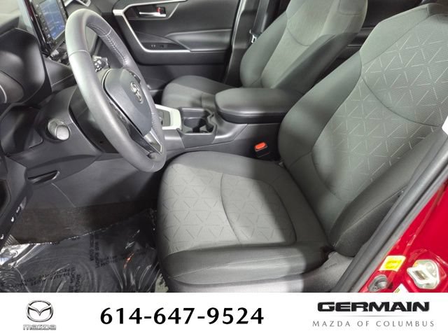 Used 2020 Toyota RAV4 XLE w/ Convenience Package AWD/4WD image 19