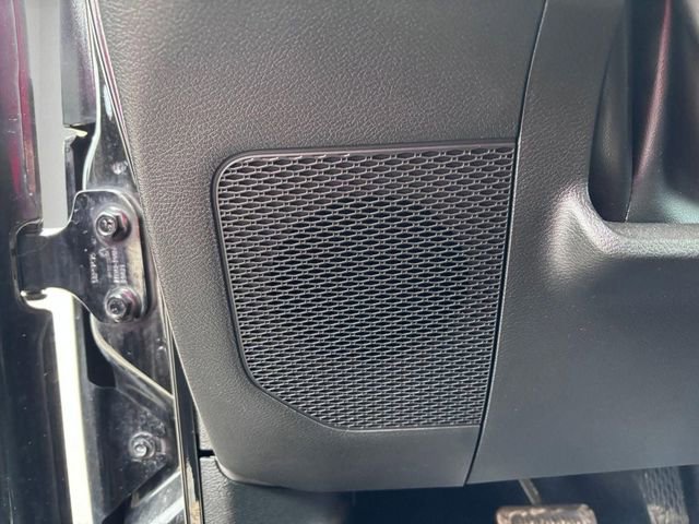 Used 2022 Jeep Wrangler Unlimited Rubicon w/ Cold Weather Group image 14